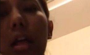 Resepsionis Genit Menggoda Tamu Sampai Malam – Lanjutan Kisah Panas