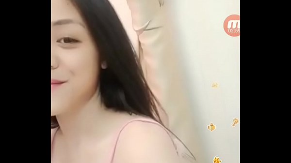 Tetes Payudara Gadis Vietnam Terekam Live Di Bigo