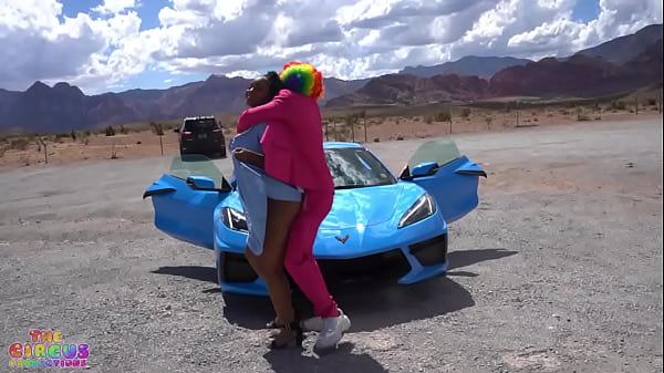 Panggung Panas “sacrifice” Dengan Nyny Lew Yang Menggoda