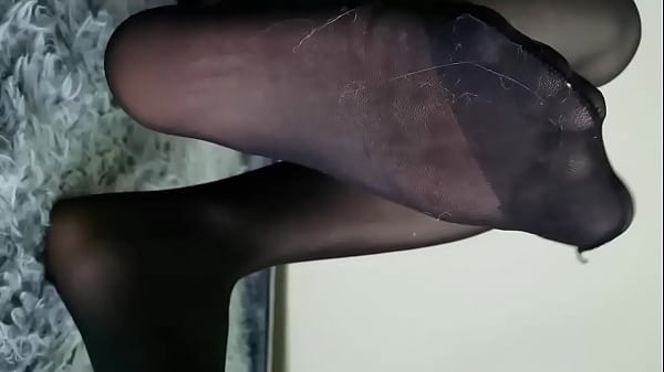 Asmr 渴望巨根喷满我的黑丝淫足