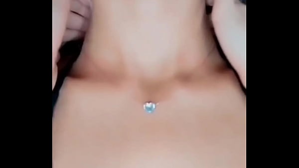 Novinha Gostosa Se Exibindo Na Live