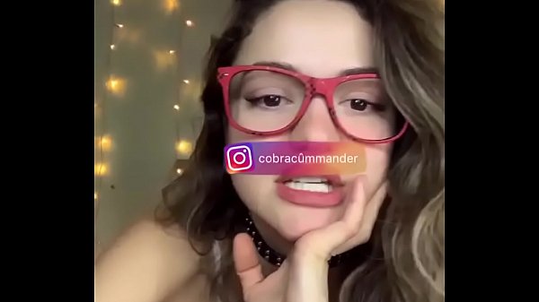 Tarian Rusia Yang Menggoda Dan Bukaan Payudara Di Bigo