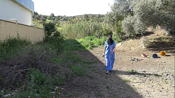 Tentara Amerika Menggoyang Istri Arab Yang Suaminya Cuckold Dengan Gaya Doggystyle