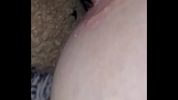 Gadis Arab Polos Di Los Angeles: Asmr Makanan Erotis Dengan Pizza, Cokelat, Dan Es Krim