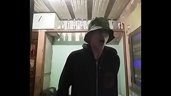 Chino Mengerang Bak Pelacur Yang Kesakitan