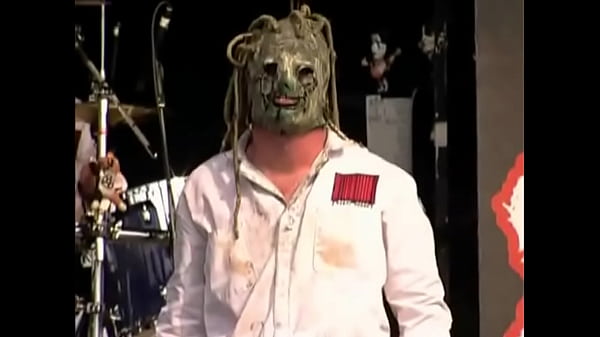 Goyangan Gila Slipknot 1999: Panggung Penuh Nafsu Dan Amukan Brutal