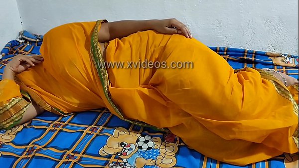 बुंदेलखंडी सास ने दामाद की गांड मरवाकर चटकाया पूरा मौज