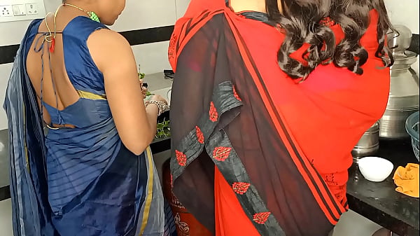 Komel Dan Ibu Mertuanya Saling Menggoda Di Dapur