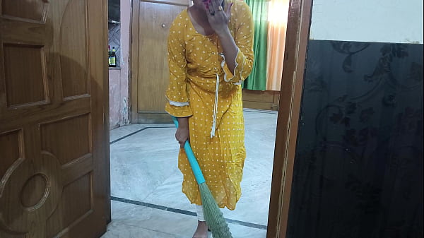 Desisaarabhabhi – Pembantu Pemalu Dengan Payudara Besar Menggoyang Bosnya, Nikmatnya Bikin Merem Melek Pakai Audio Hindi