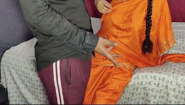 Dever Ne Apni Bhabhi Ki Chut Ki Pyaas Bujhai