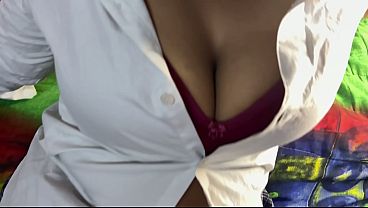 Menggila Dengan Saudari Tiriku Saat Liburan Sekolah, Suara Hindi Yang Menggoda